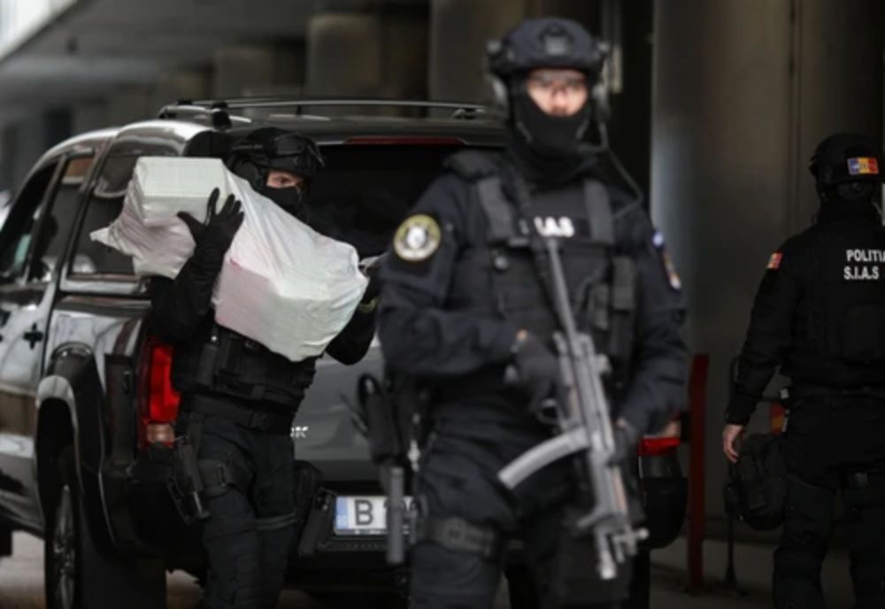 Acţiune naţională coordonată împotriva criminalităţii organizate. 300 de mandate de percheziție domiciliară și mai mult de 400 mandate de aducere