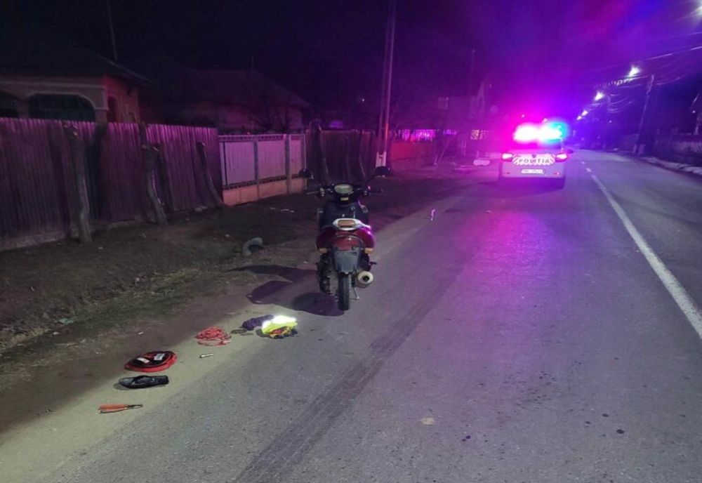 Bărbat beat criță și fără permis s-a rănit după ce a căzut de pe moped