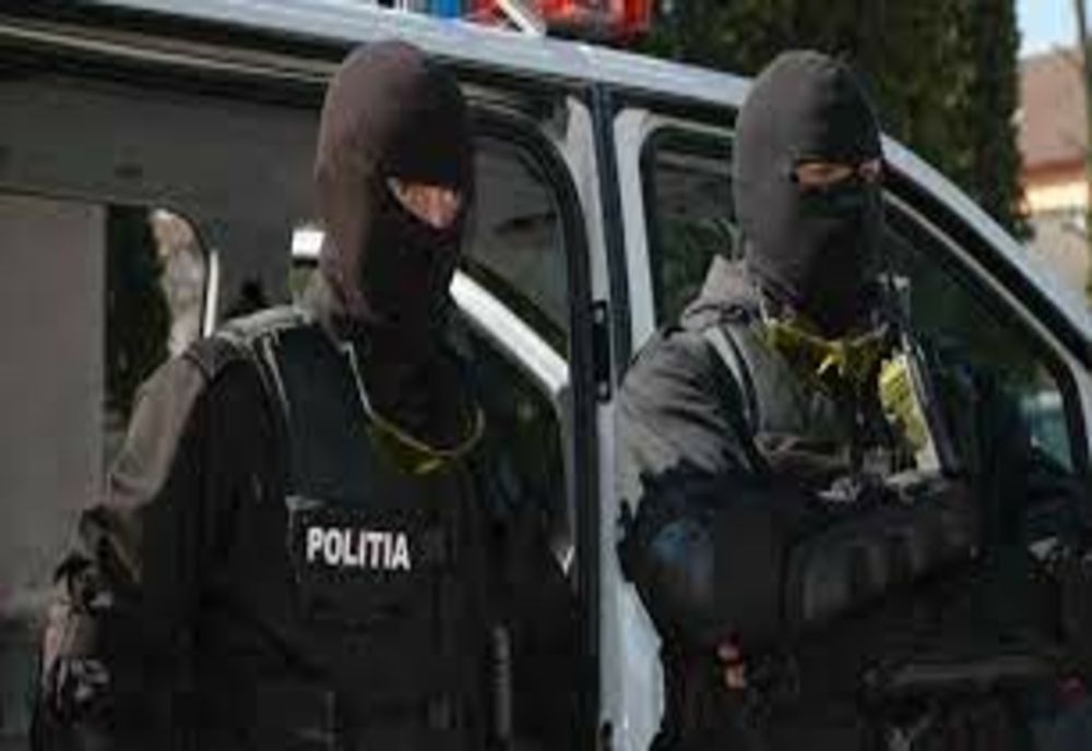 Percheziţii în Dâmboviţa şi Prahova într-un dosar de înşelăciune, cu prejudiciu de peste 500.000 lei