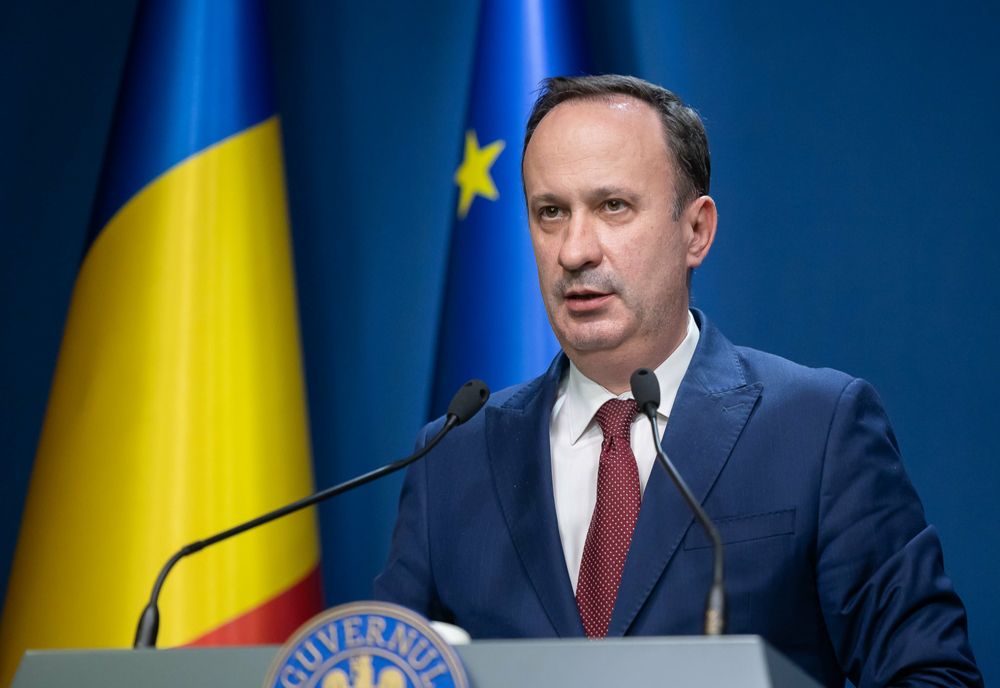 Adrian Câciu îl contrazice pe premierul Bolojan și apără bugetarii. Cifrele care arată că nu sunt necesare tăieri