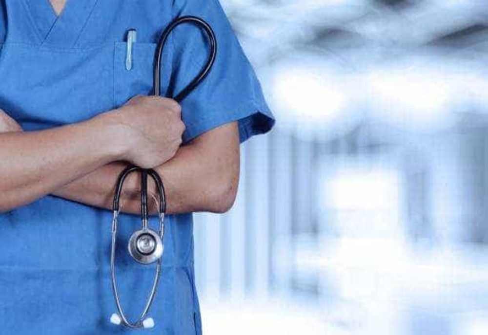 CNAS EXPLICĂ NOILE MĂSURI APLICATE DE LA 1 AUGUST: CINE RĂMÂNE ASIGURAT FĂRĂ SĂ PLĂTEASCĂ CONTRIBUȚIE, CINE VA PLĂTI CASS ȘI CE SE SCHIMBĂ LA CONCEDIILE MEDICALE 