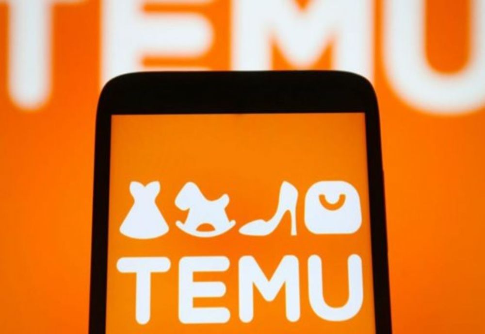TARIFELE VAMALE VOR SCUMPI HAINELE PENTRU AMERICANI, SUSȚIN PLATFORMELE ONLINE TEMU ȘI SHEIN