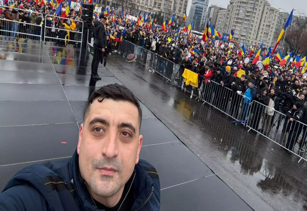 GEORGE SIMION SUNĂ CHEMAREA SUVERANIȘTILOR: „LA ȚEBEA, PENTRU AVRAM IANCU ȘI-N PARLAMENT, PENTRU MOȚIUNE”