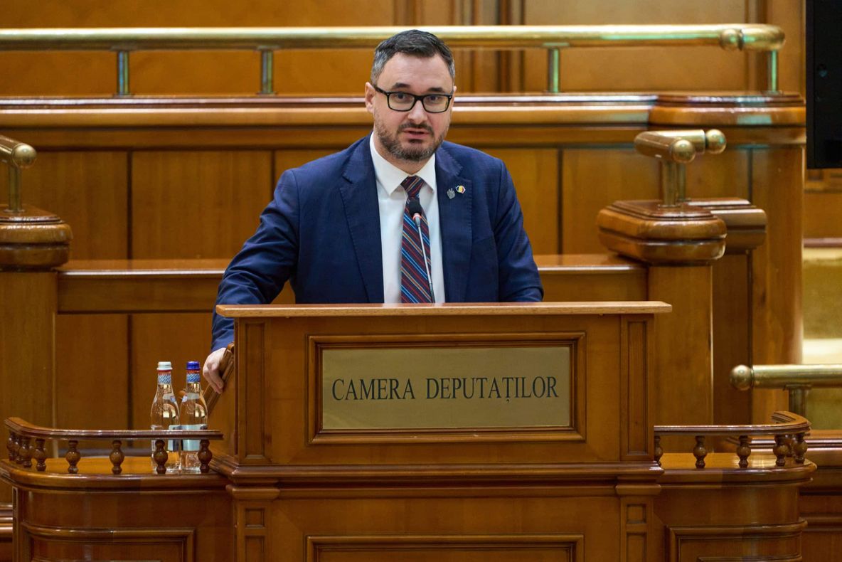 DAN TANASĂ: „DUPĂ URȘI, GÂNDACI ȘI CASTORI… ACUM NE OPRIM DIN CONSTRUIT SPITALE DIN CAUZA A TREI NUCI?"