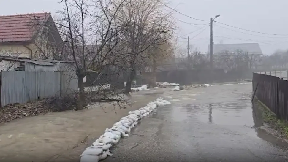 Risc de inundații până vineri noapte, pe fondul topirii zăpezii: a fost emis un Cod portocaliu pe râurile din sudul țării