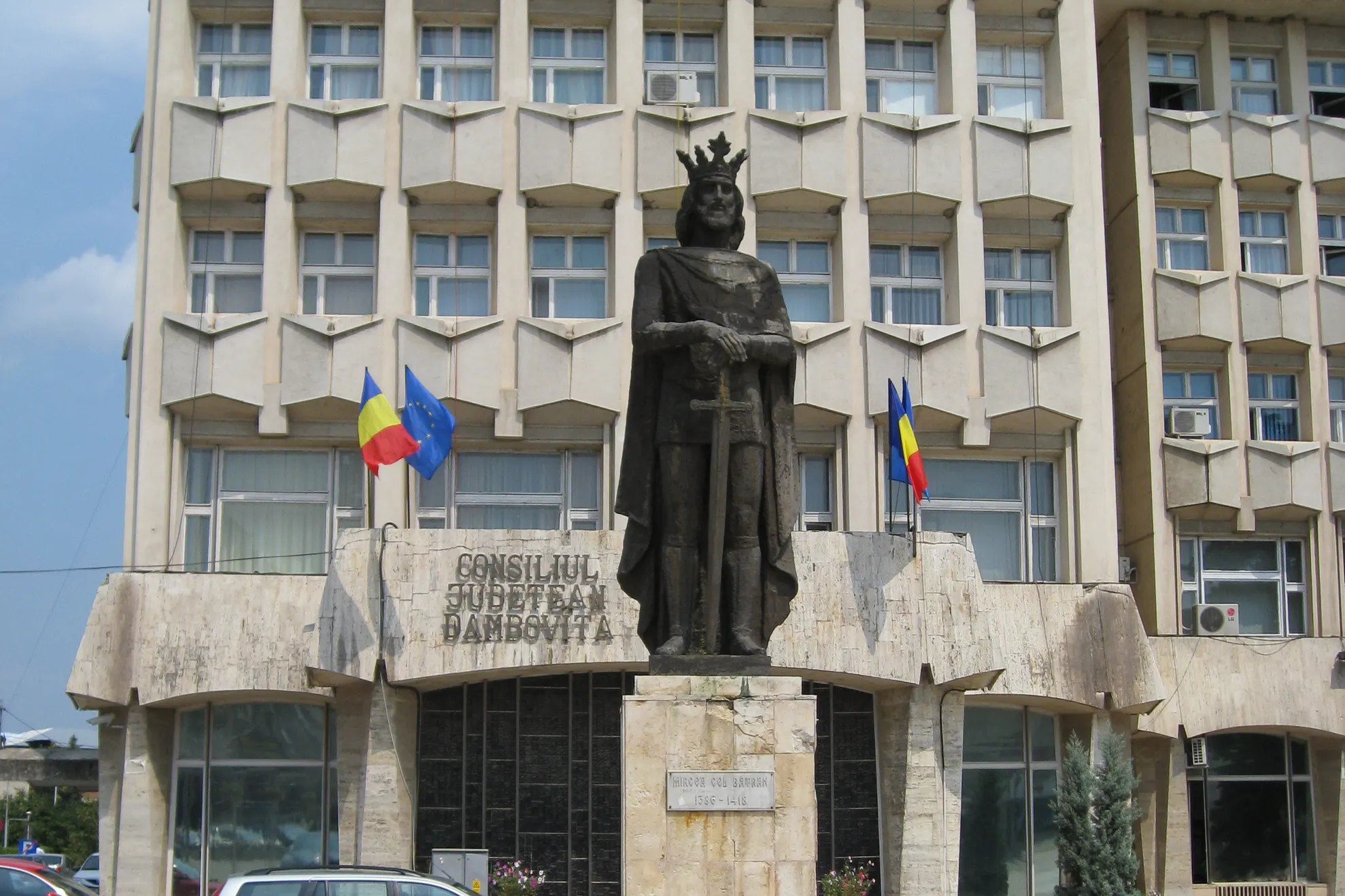 cjd statuie