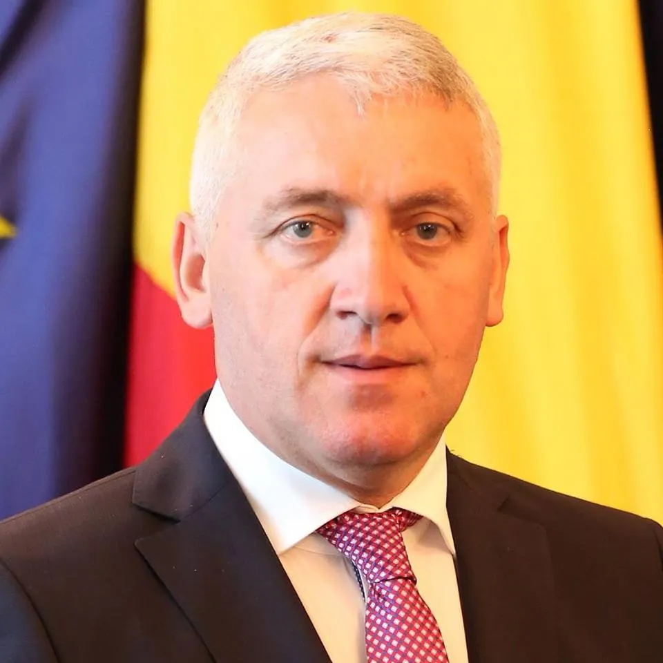 Adrian tutuianu