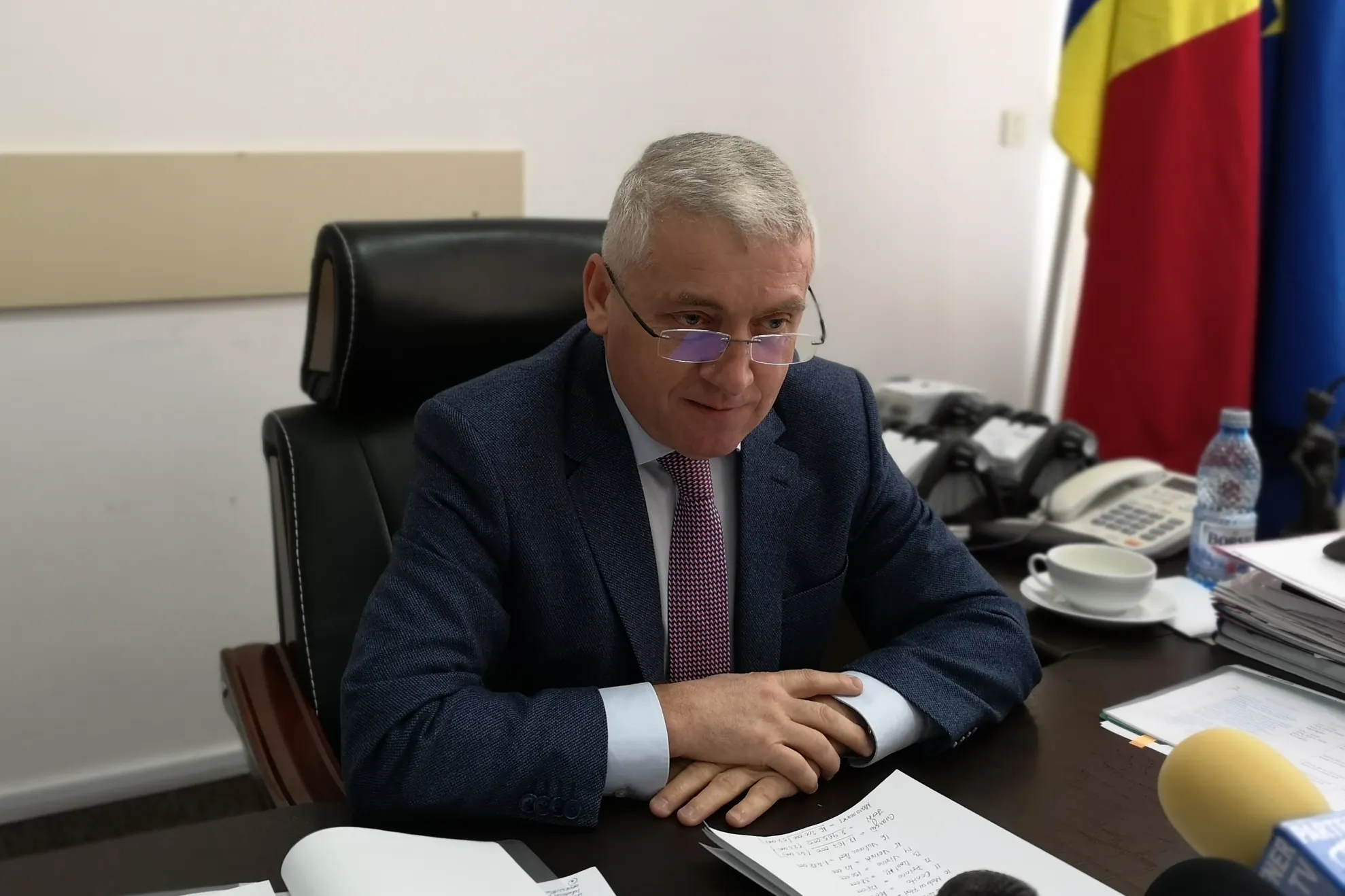 Tutuianu, cabinet