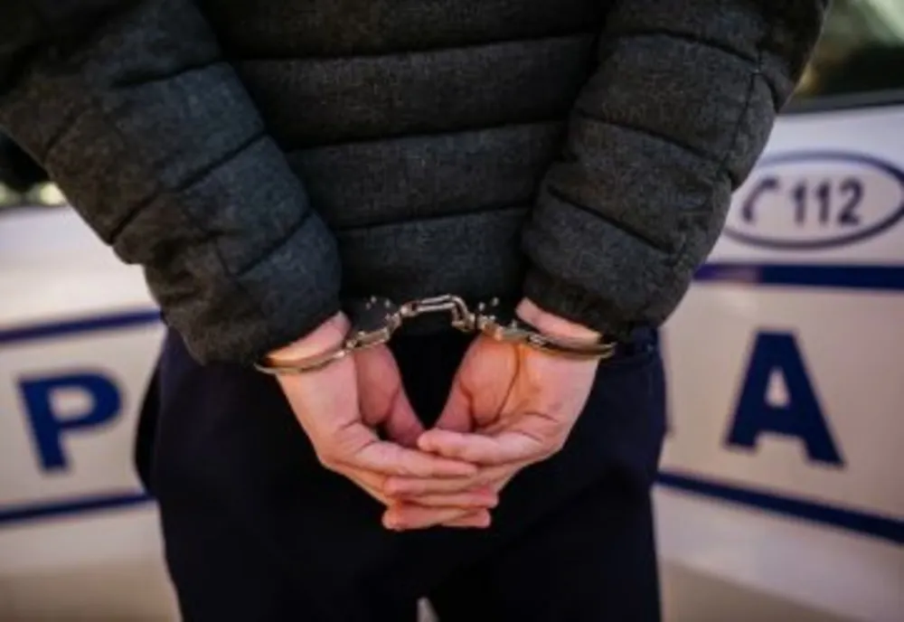 Mandat de executare a unei pedepse privative libertate, pus în aplicare de polițiștii de la Găești