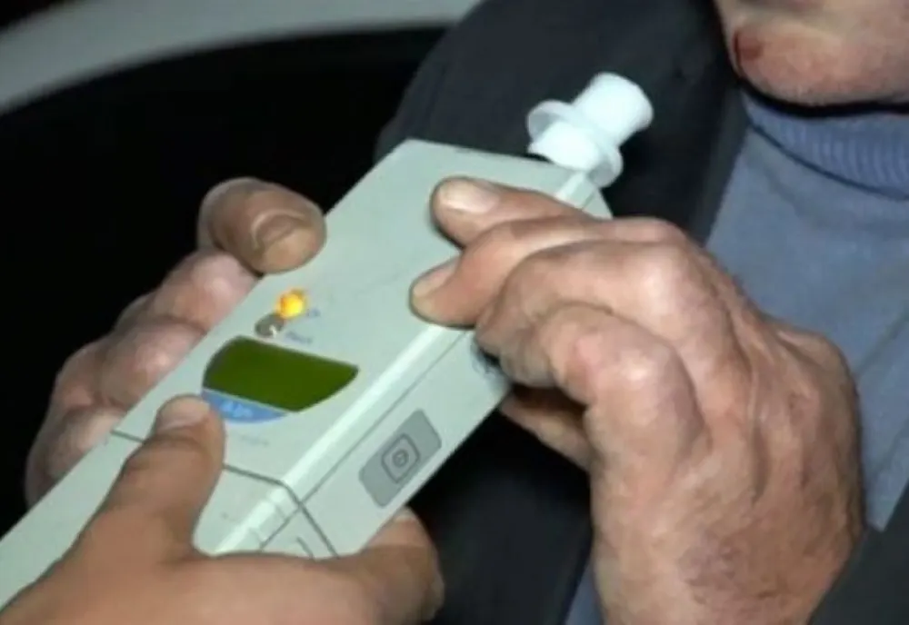 Șofer prins băut la volan, pe o stradă din Găești – Dâmbovița. Ce alcoolemie avea