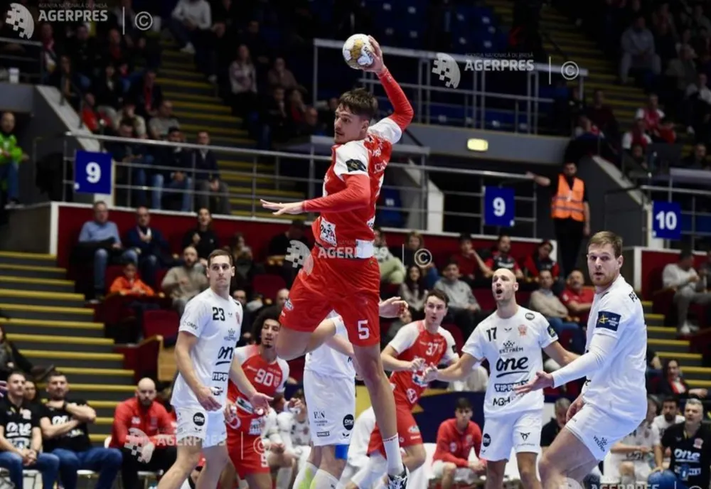HANDBAL MASCULIN: CS DINAMO, ÎNVINSĂ FĂRĂ DREPT DE APEL DE VESZPREM, ÎN LIGA CAMPIONILOR