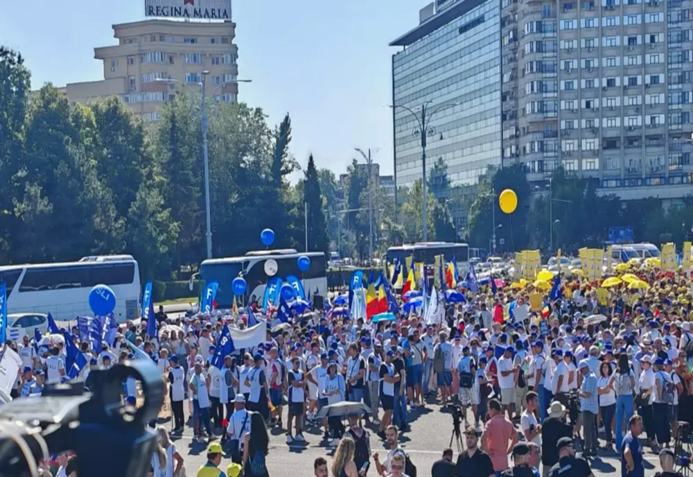 Protest uriaș la ușa lui Nicușor Dan!