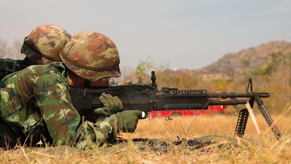 NATO își retrage temporar trupele din Irak din cauza războiului din Orientul Mijlociu: „Securitatea personalului este primordială”