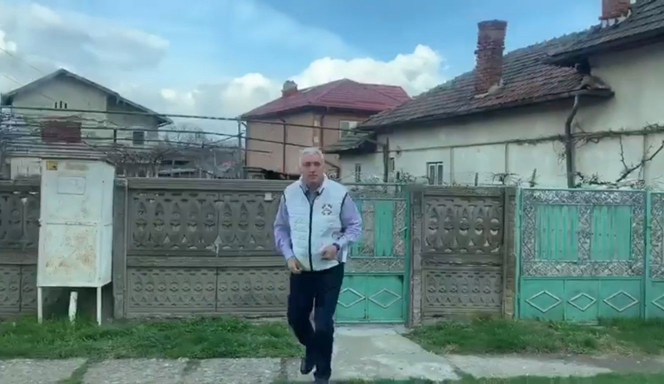 tutuianu singur 2