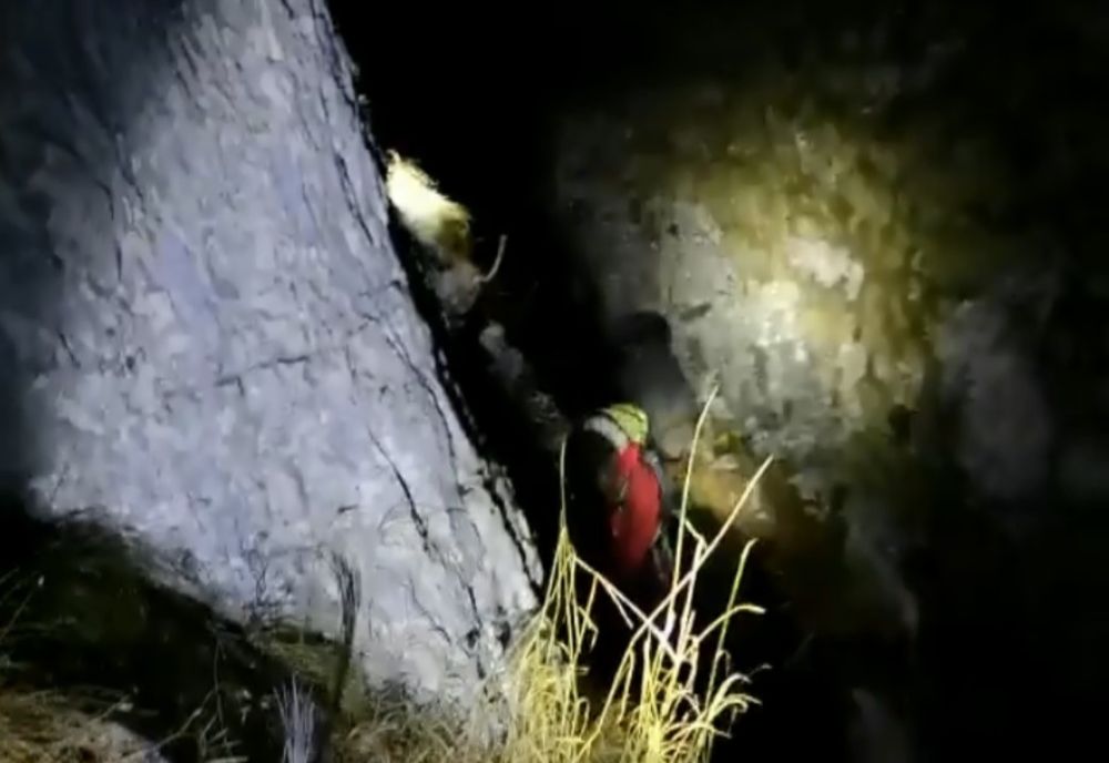 Video|Deznodământ fericit, după ce doi turiști s-au rătăcit în Bucegi