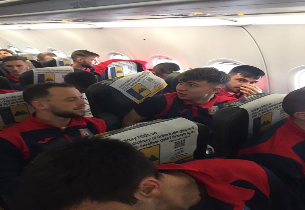 Imaginea zilei. Chindia Târgoviște a decolat spre cantonamentul din Antalya