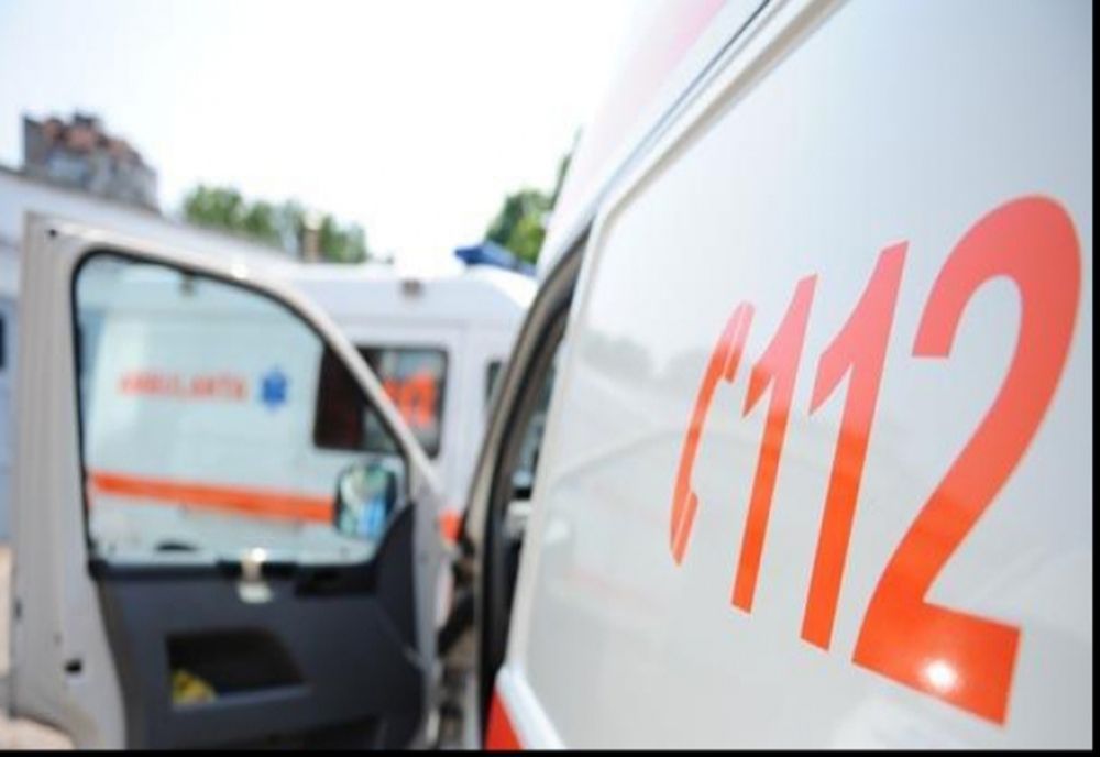 Coliziune în lanț, la Târgoviște. Două persoane au fost rănite și au fost transportate la spital
