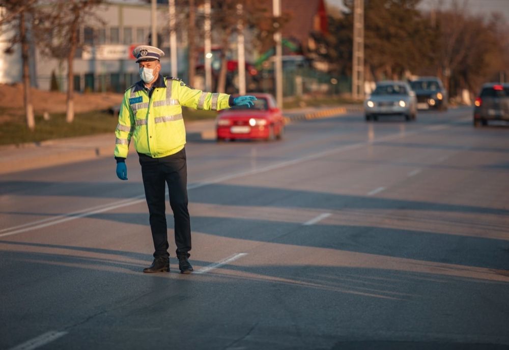 31 de sancțiuni contravenționale, în doar două ore, în vecinătatea zonei de infecție cu coronavirus de la Corbii Mari, din Dâmbovița