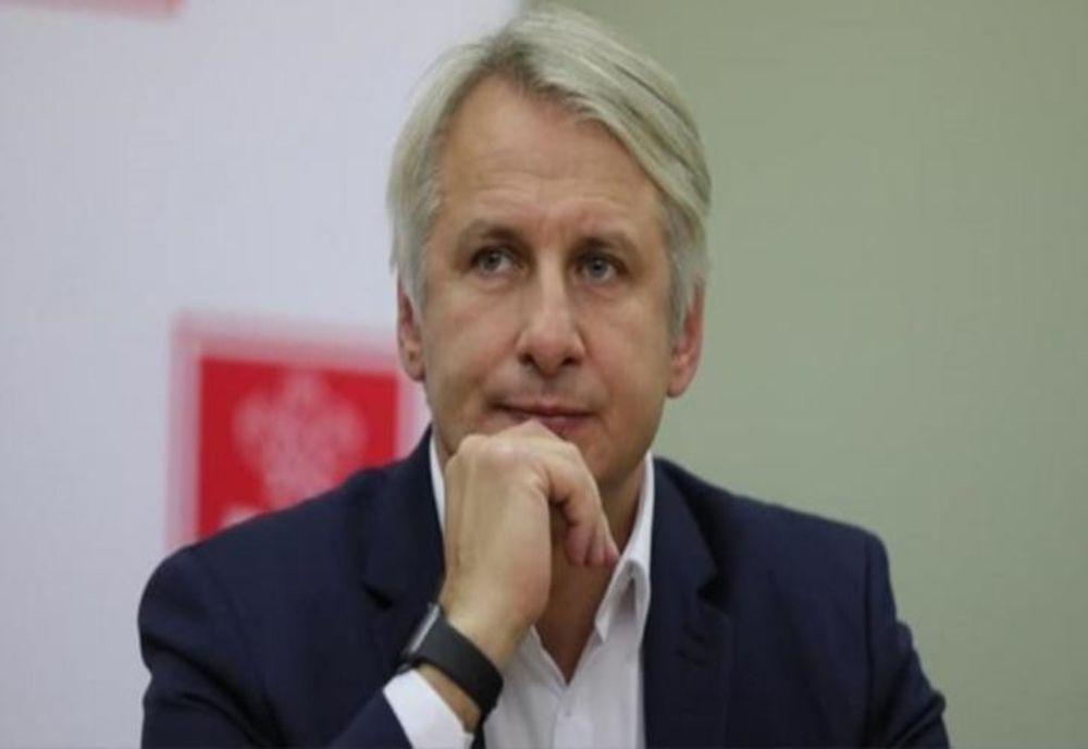 100% TU DECIZI! Eugen Orlando Teodorovici, ministrul discotecar