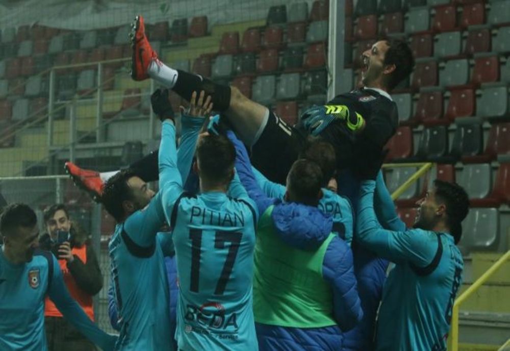 Chindia Târgovişte s-a calificat în optimile Cupei României