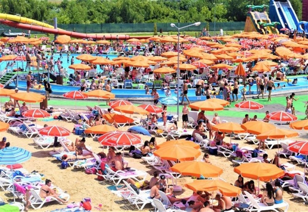 Târgoviște: Clienții vor intra doar pe bază de programare la ștrandul din cadrul Complexului Turistic de Natație în week-end