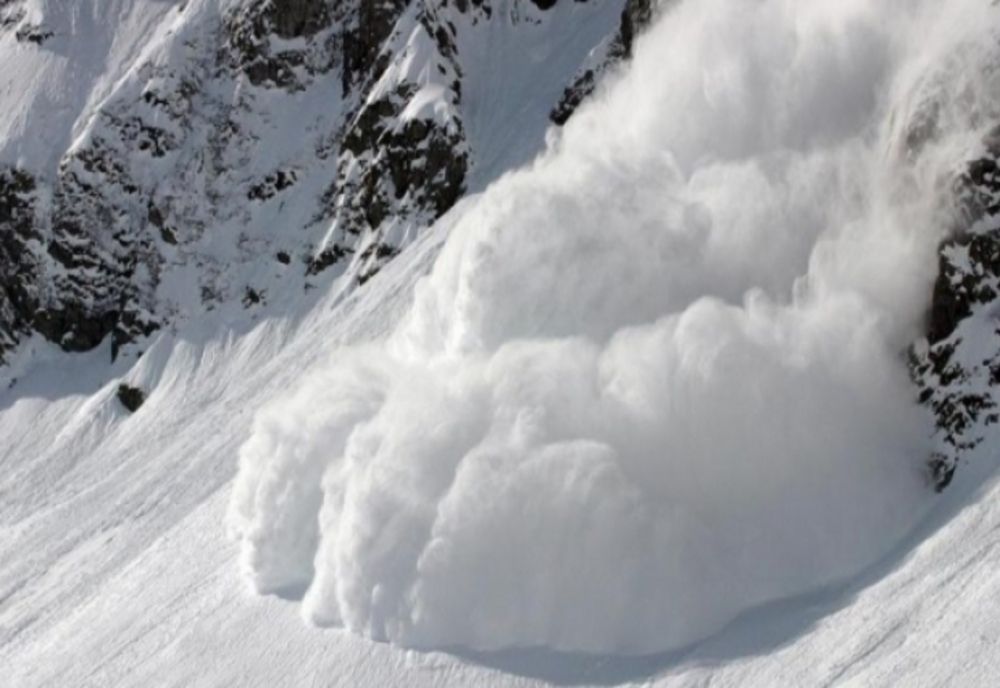 Risc însemnat de avalanșe în Bucegi. La munte este așteptat un nou val de ninsori 