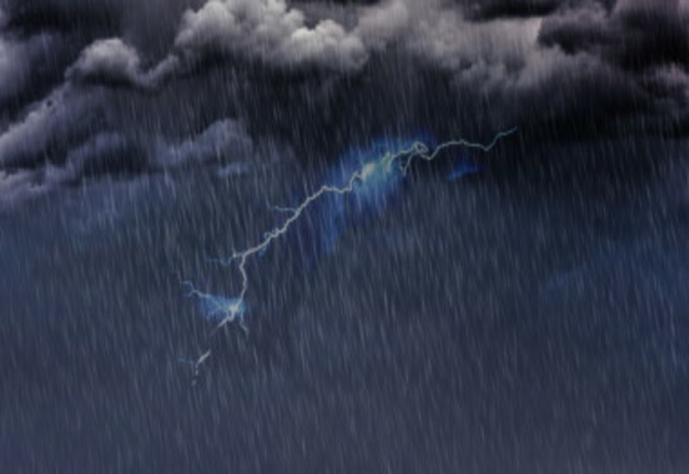 Alertă meteo în Dâmbovița! Cod portocaliu și galben de ploi torențiale, vijelii și grindină