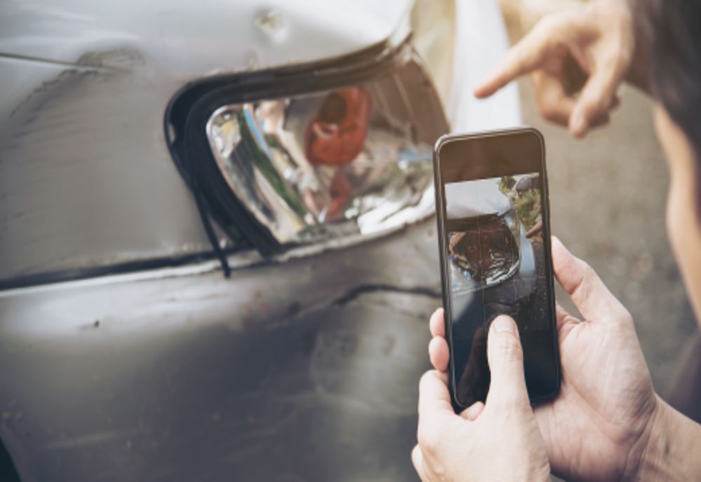 Aplicaţie de mobil pentru constatarea amiabilă de accident