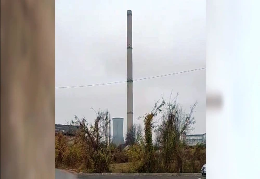 Dâmboviţa. Detonare eșuată la Termocentrala Doicești. Coș de fum, înalt de 20 metri, rămas în picioare