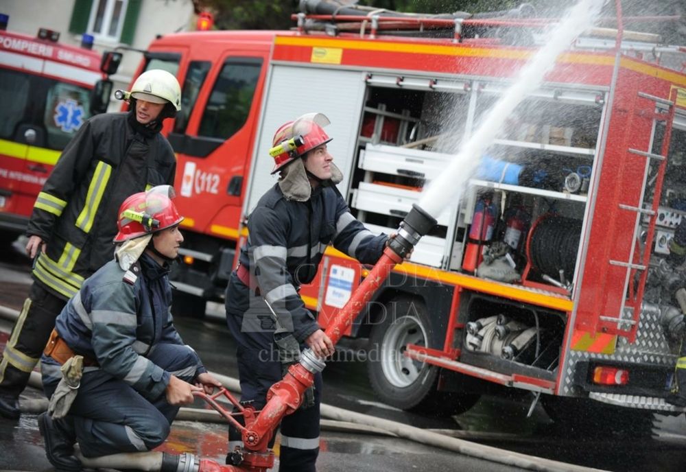 Peste 200 de misiuni îndeplinite de pompierii dâmbovițeni săptămâna trecută