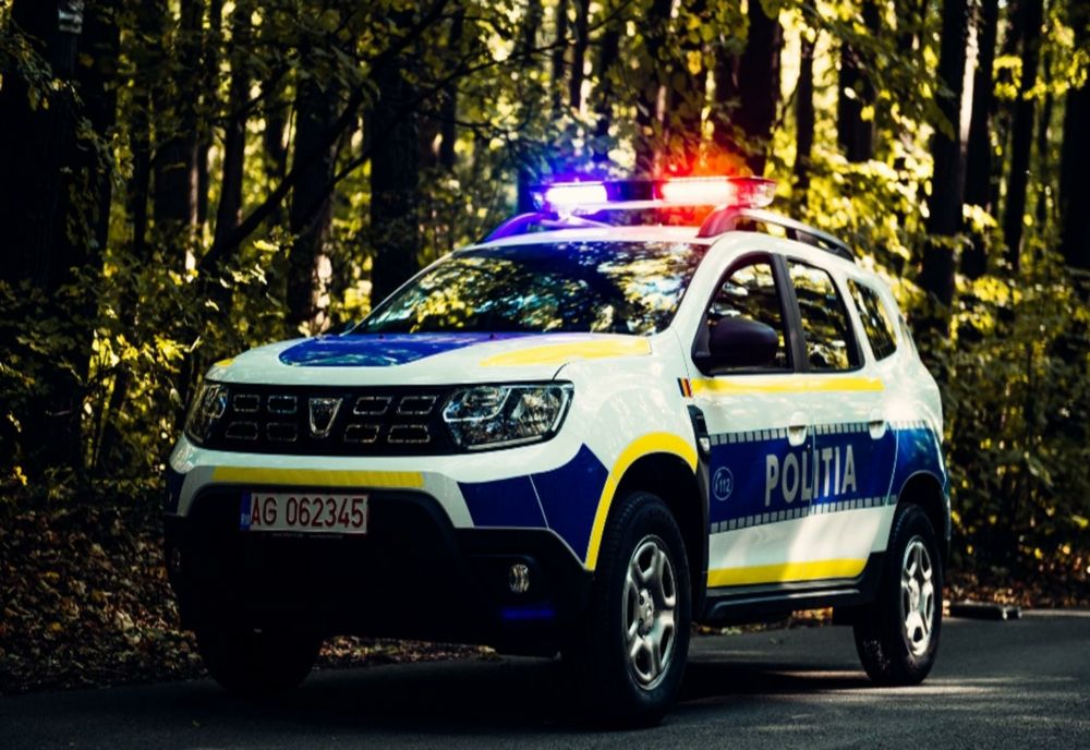Dâmbovița: Adolescentă de 17 ani, dispărută de acasă. Familia și Poliția, căutări disperate