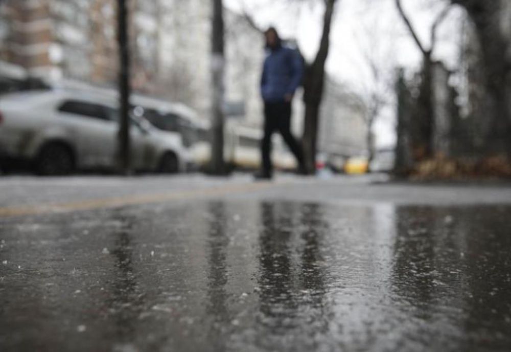 Atenționare meteo în Dâmbovița: Cod galben de burniță și polei