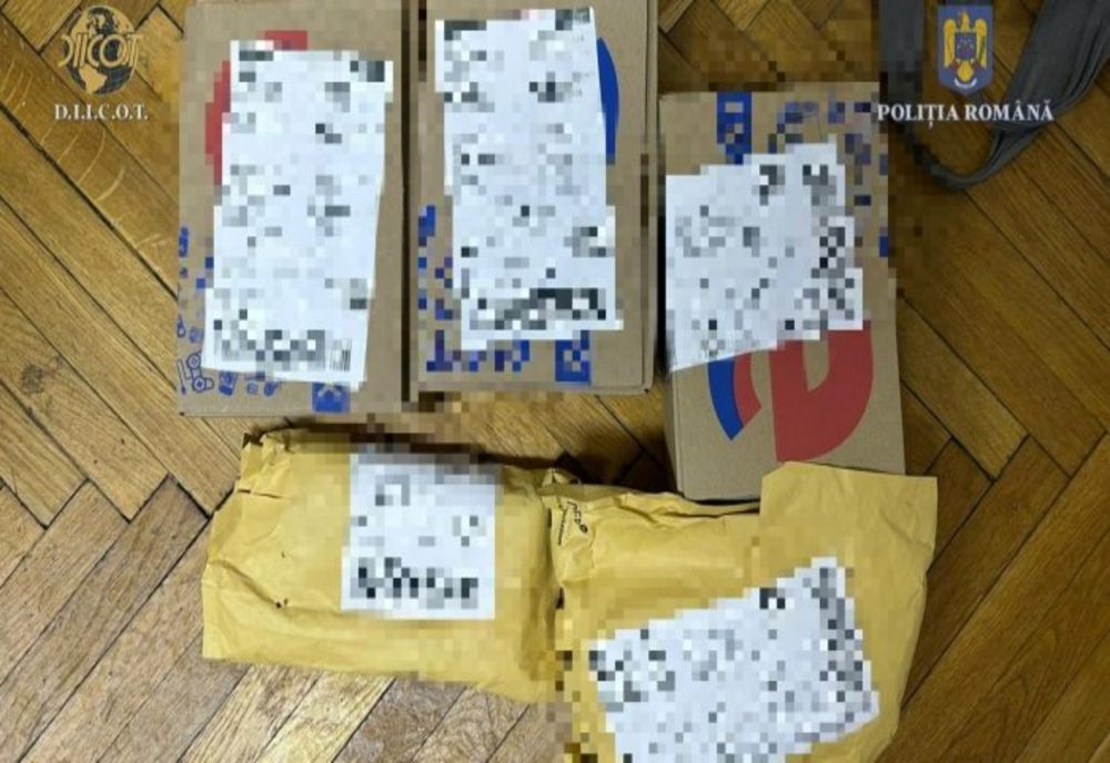 Un nou tip de fraudă la easybox. Trei indivizi au fost prinși în flagrant