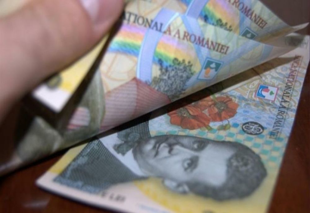 Dâmbovița. Bătrână jefuită în propria locuință. Un bărbat i-a furat o sumă importantă de bani