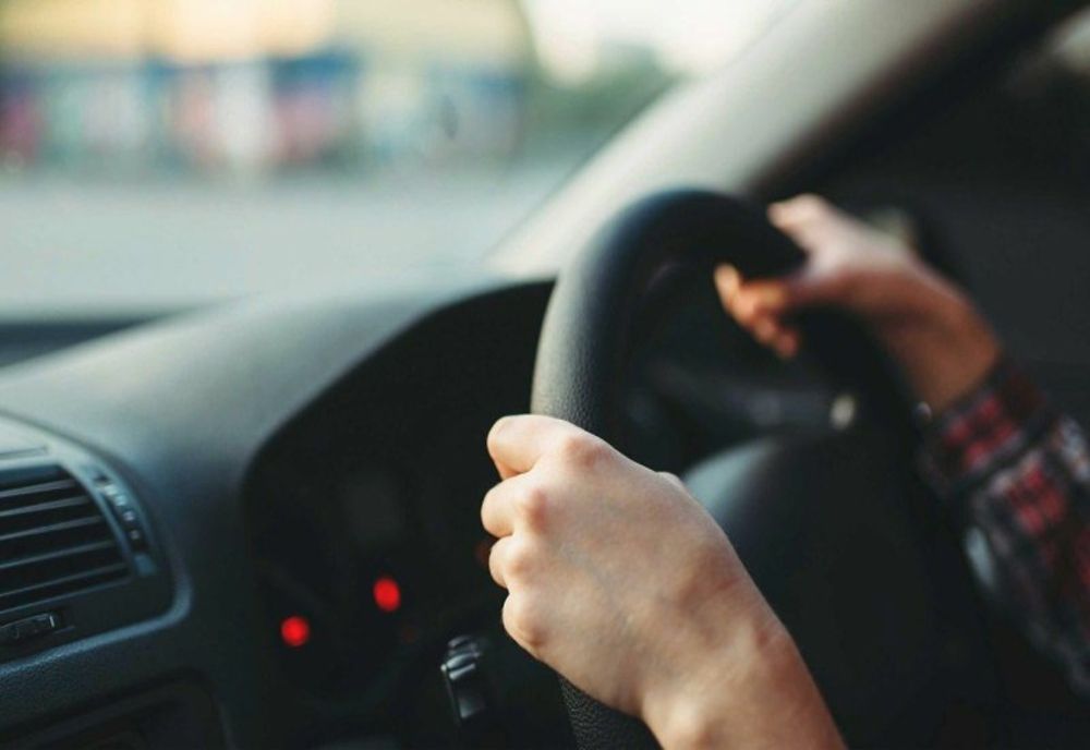 Dâmboviţa. Adolescent, prins drogat la volan în centrul orașului Târgoviște