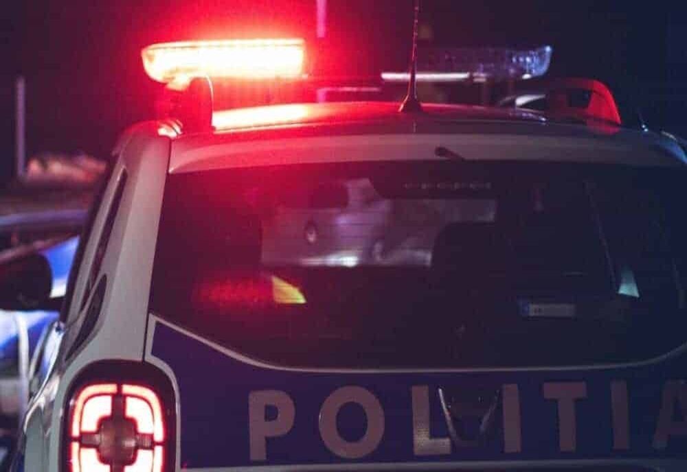 Accident într-o localitate din Dâmbovița. Trei persoane au fost transportate la spital