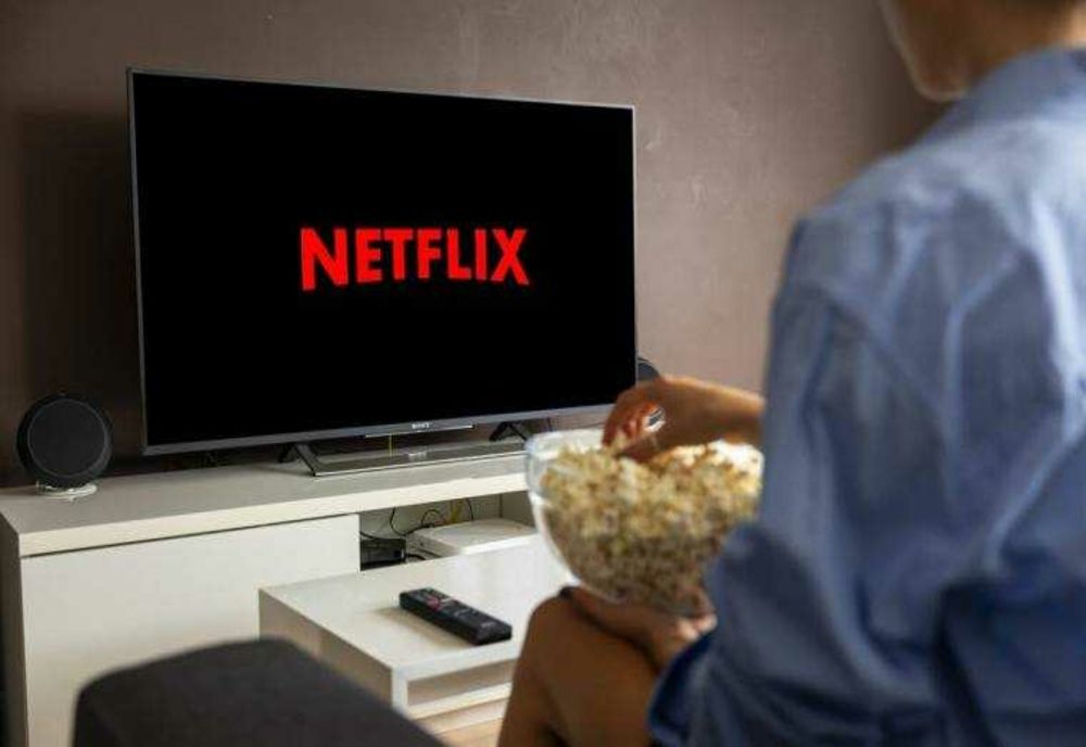 Acord uriaș în industria filmului: Netflix cumpără Warner Bros și HBO Max pentru 72 de miliarde de dolari