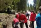 FOTO Hotelierii din Bucegi au strâns mizeria lăsată de turiști în munte