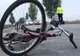 Accident pe DN72, în Dâmbovița. Biciclist în vârstă de 92 de ani, lovit de un autoturism