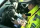 Dâmbovița. Tânăr cercetat de polițiști după ce a făcut accident. Nu deținea permis de conducere și plăcuțele de înmatriculare ale autoturismului erau retrase