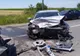 Dâmboviţa. Ciocnire frontală între două autoturisme, pe DJ 611, la Petreşti! Un pasager a avut nevoie de îngrijiri medicale