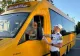 Un șofer de microbuz a fost prins băut la volan în timp ce transporta copii