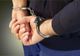 Dâmboviţa. Bărbat reţinut de poliţişti după ce s-a dat drept medic şi a înşelat un bătrân din Bucureşti