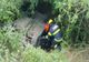 Accident cumplit în Dâmbovița! Trei răniți, printre care și un copil de 7 ani, după ce o mașină s-a răsturnat într-o râpă