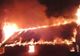 Incendiu violent într-o gospodărie din Bălteni. Acoperişul unei case a luat foc 