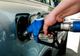 Cu cât s-au scumpit benzina și motorina după Revelion. S-a renunțat și la reducerea de 50 de bani
